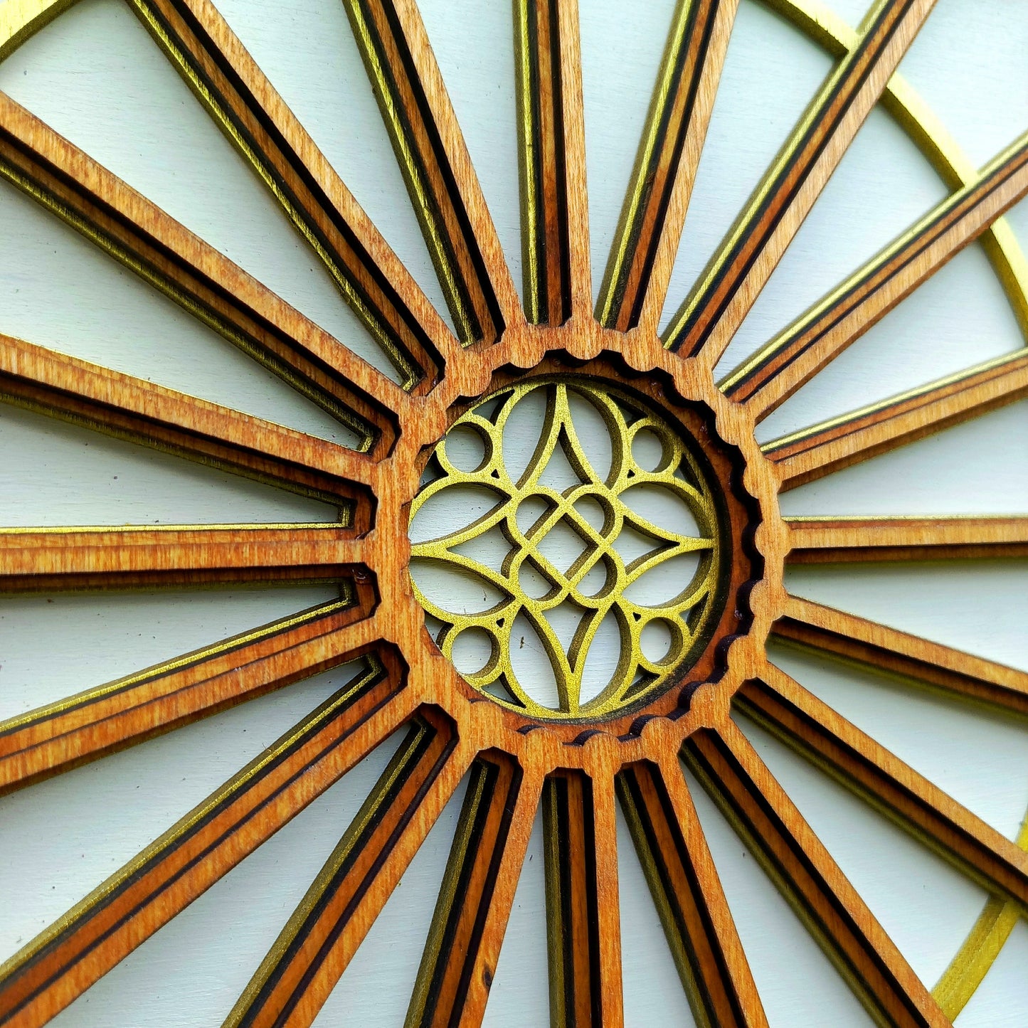 Multilayer Gothic Cathedral Rosette Window White (40 cm)