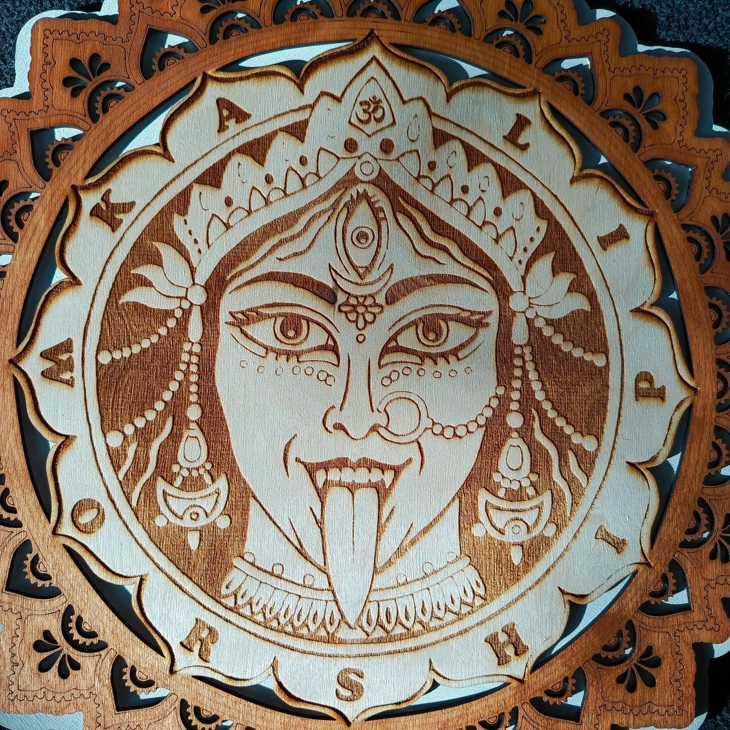 Goddess Kali Worship Mandala White/Red (40 cm)